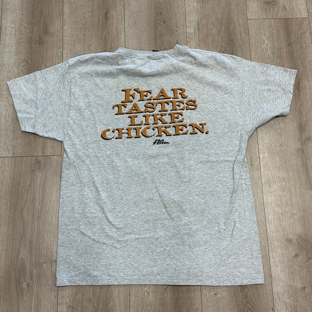 vintage No Fear "Fear Tastes Like Chicken" Tee T Shirt Size XL B18